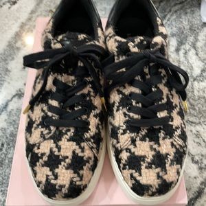 Kate spade Black and tan shoes size 8